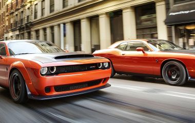 Dodge Demon 2009 и Dodge Challenger 2009: обзор и сравнение моделей