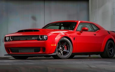 Dodge Demon 840 лошадиных сил: Полный обзор этого сверхмощного автомобиля