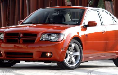 Dodge Neon 2005: обзор, технические характеристики, отзывы владельцев