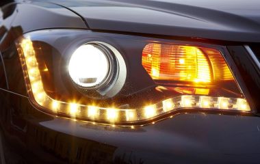 Фара Dodge Caliber: особенности установки, ремонта и выбора запасных частей