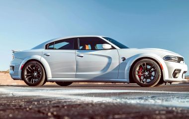 Dodge Charger AWD 2023: подробности новой модели и ее возможности